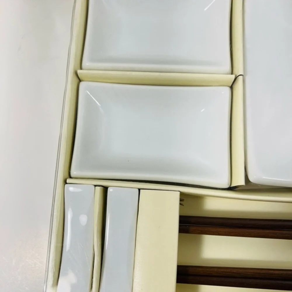 Very nice white Porcelain Sushi Set for 2 Pier 1 NEW